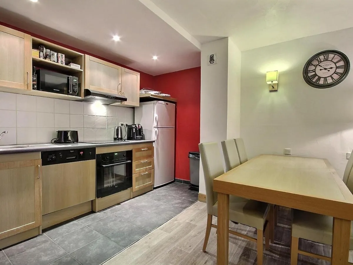 Apartment Bel Appart Pmr Avec Piscine Et Spa, 6 Pers, Au Pied Des Pistes - Fr-1-455-234 La Plagne-Tarentaise